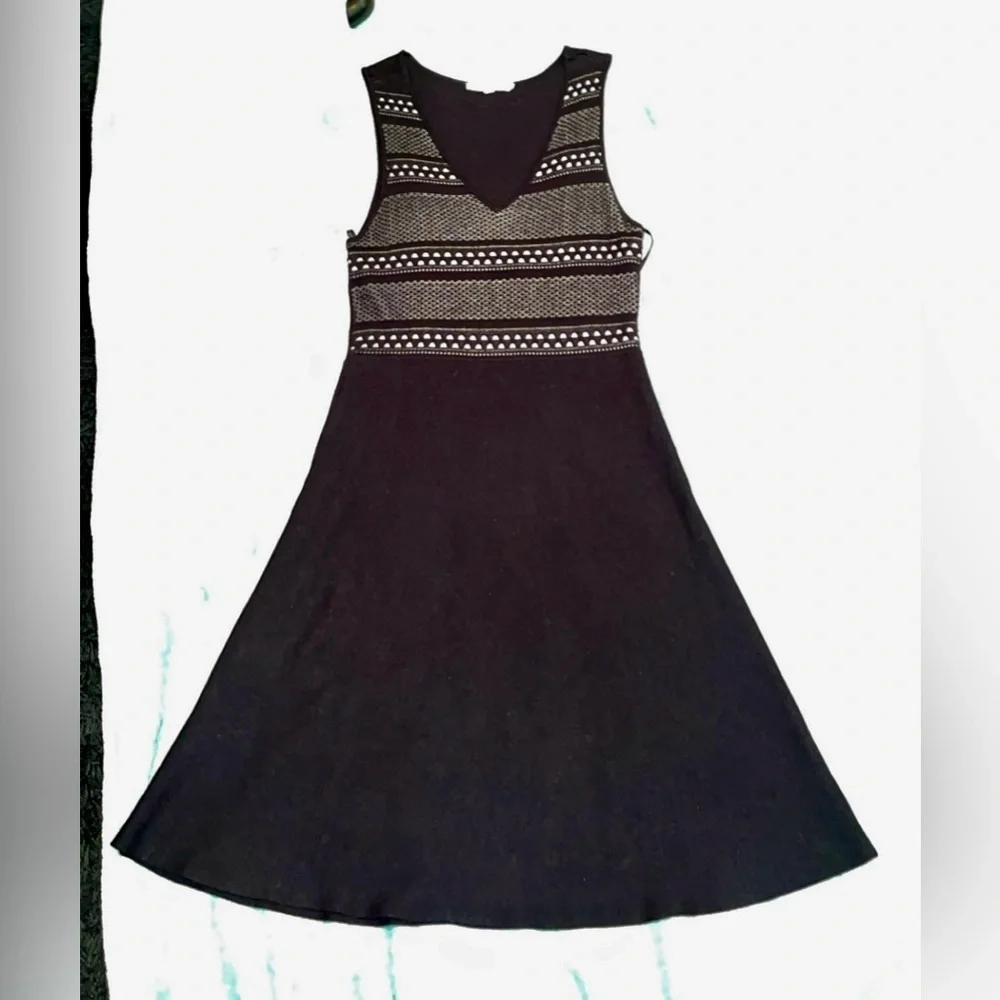 BCBGeneration Black & White Textured Knit A-Line Dress Size Large NWOT